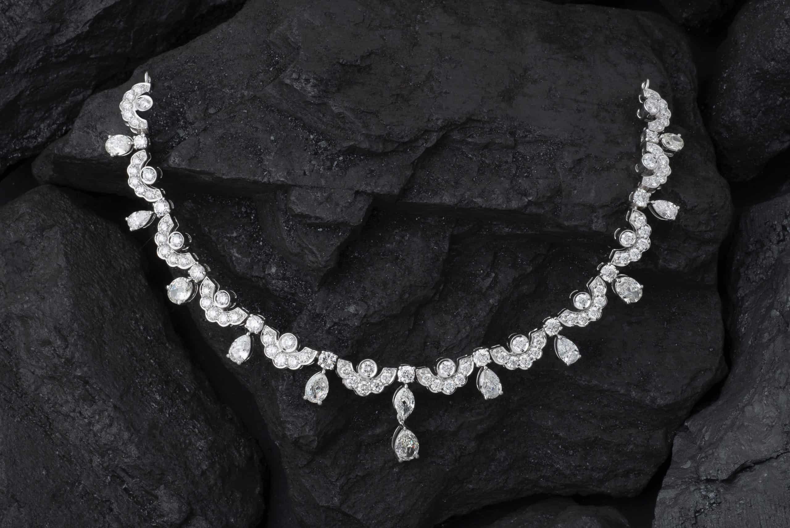A necklace with a large number of diamonds A necklace with a large number of diamonds